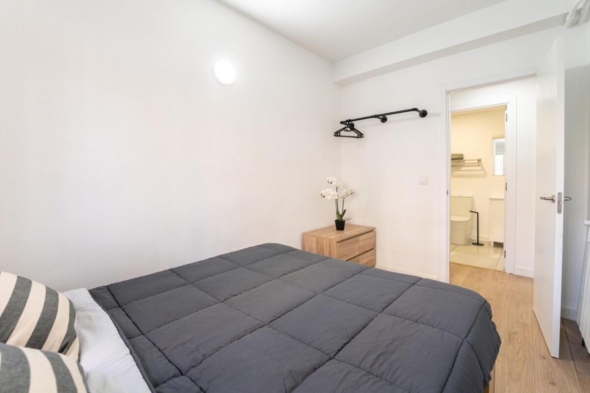 Moderncozy Near Barajas Apartamento *